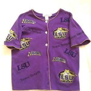 Women’s LSU short sleeve shirt, button down front